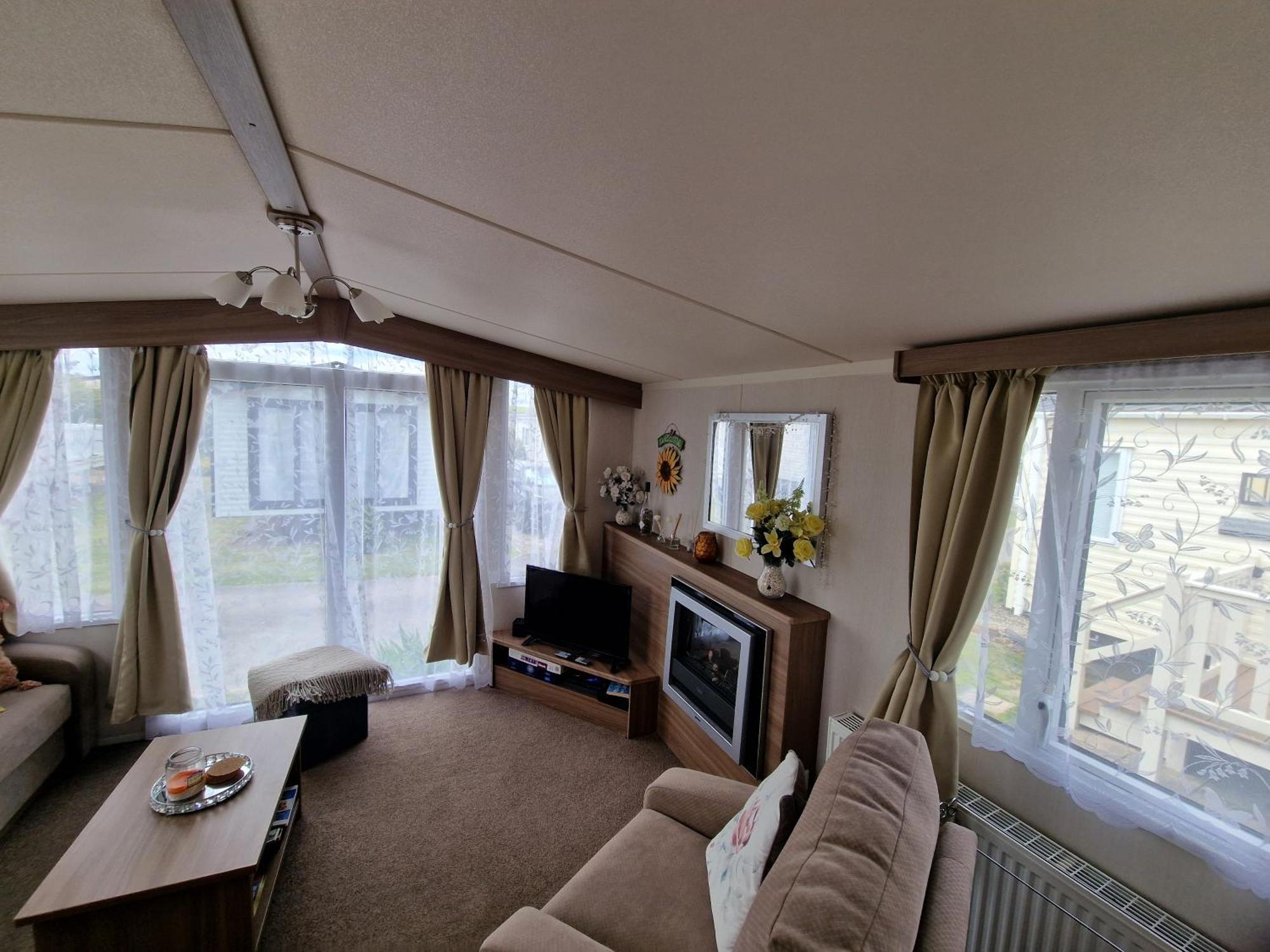 Durdlee Door, D27, Main Rd, West Lulworth, Wareham Bh20 5Pu Hotel Eksteriør billede